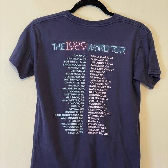 Taylor Swift S tour band tee short sleeve t-shirt blue white fandom swiftie - Picture 6 of 7